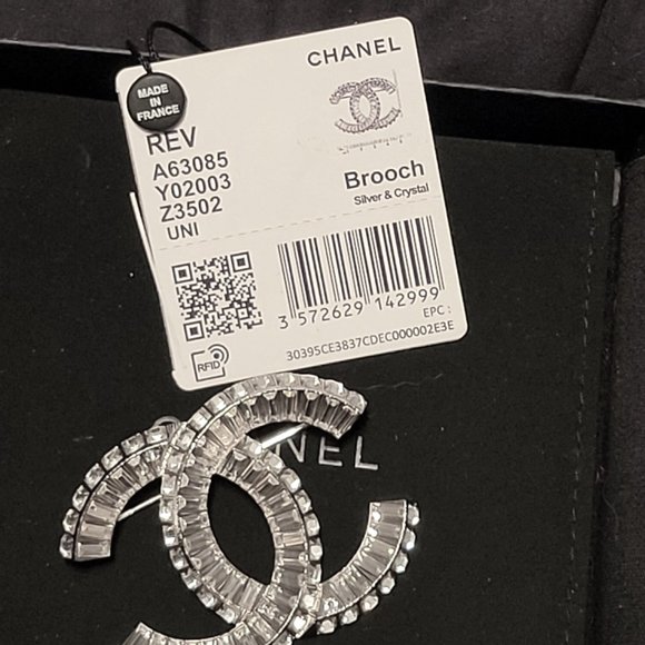 SOLD NEW AUTHENTIC Large CHANEL CC Logo Crystal Silver Classic PIN BROOCH (F21V) - Picture 3 of 12